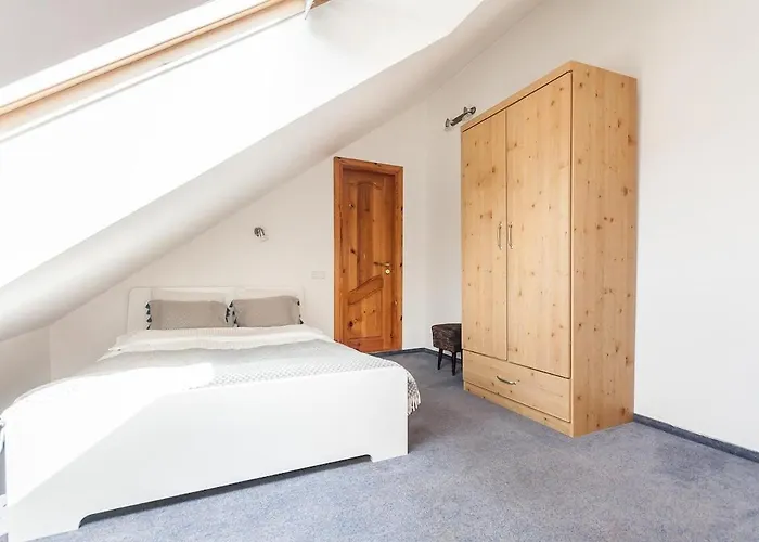 Lejlighed Old Town With 3 Bedrooms By Urban Rent