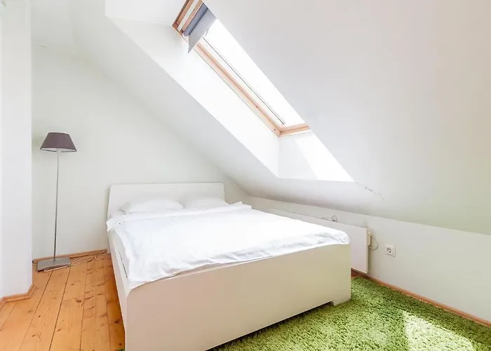 Old Town With 3 Bedrooms By Urban Rent Lejlighed *