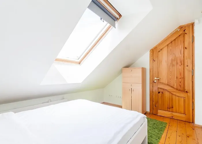 Lejlighed Old Town With 3 Bedrooms By Urban Rent Vilnius