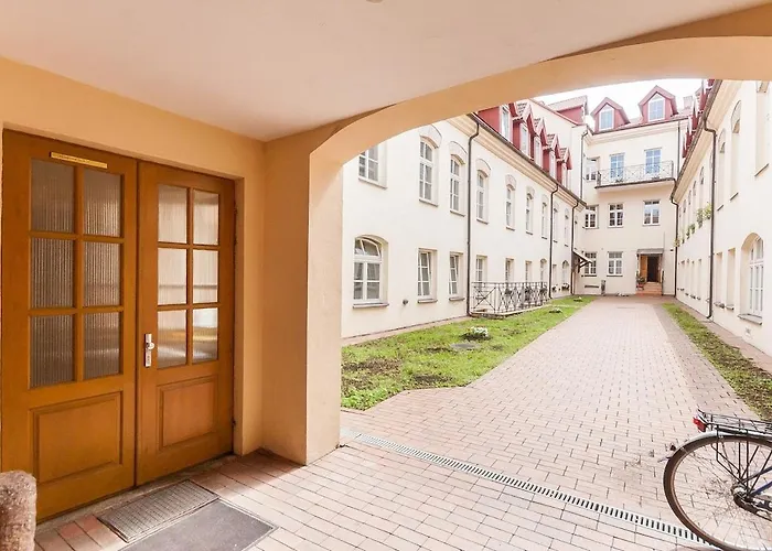 Old Town With 3 Bedrooms By Urban Rent