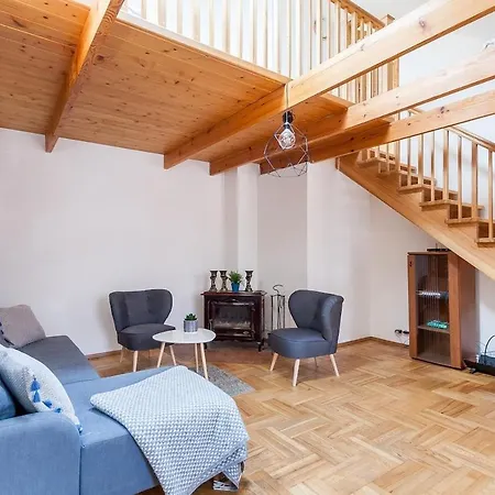 Old Town With 3 Bedrooms By Urban Rent * ヴィリニュス