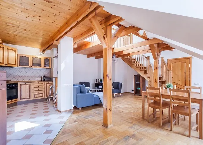 Old Town With 3 Bedrooms By Urban Rent Apartament *